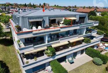 Attique avec vue splendide sur le lac et les Alpes