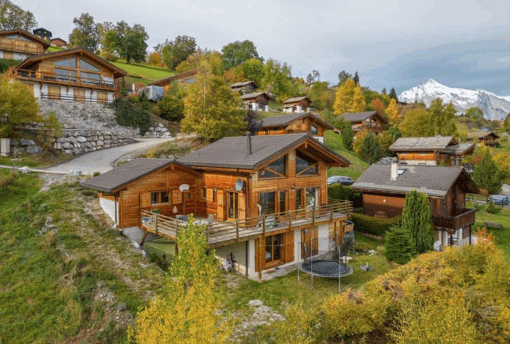 Beau chalet avec vue panoramique